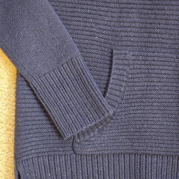 NWOT Oversized 100% Cashmere Hoodie Athleta - Picture 12 of 13